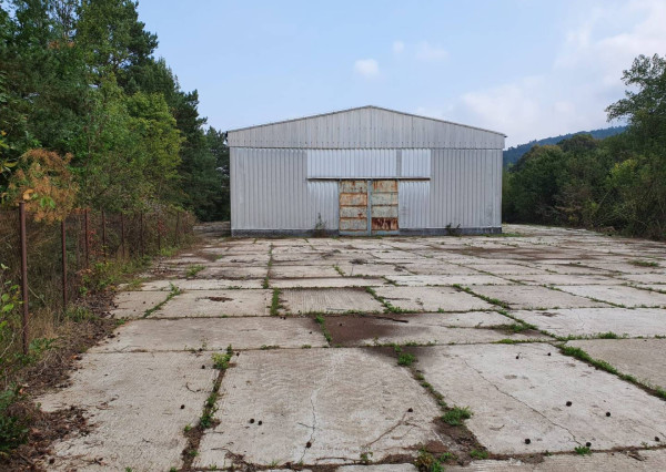 Výrobná hala v Dubnici nad Váhom