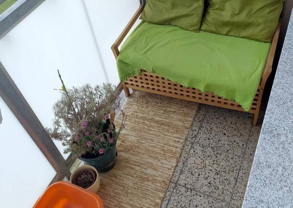 Prenajom izby s príslušenstvom a loggiou v trojizbovom byte, Piešťany