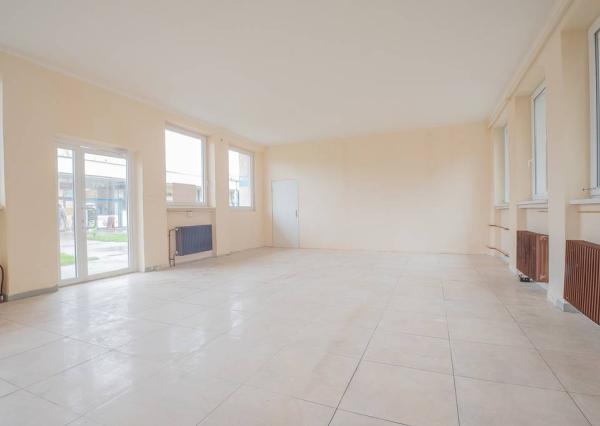 Na prenájom priestor, 87 m², Herlianska ulica, Ružinov, ihneď voľný