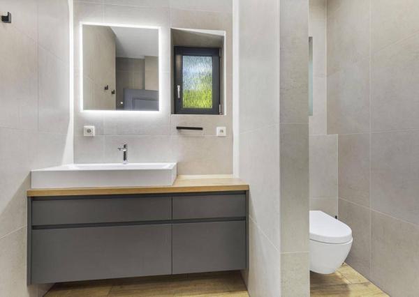 3-podlažná, 8-izbová rodinná vila, Modra Piesok nad Zochovou chatou