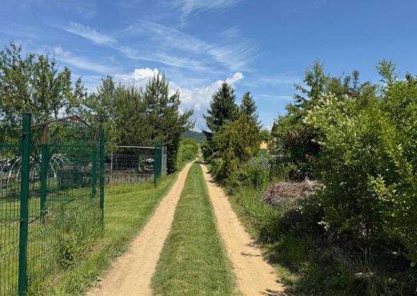 Záhrada 407 m2 s podpivničenou základovou doskou, Soblahov