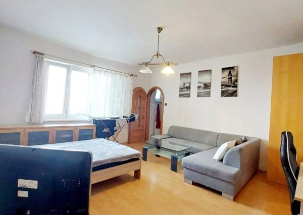 Na prenájom 1 izbový byt, 50 m², Radlinského ul., Staré Mesto, ihneď