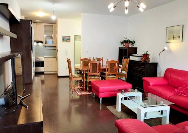 Na prenájom 2-izbový byt s terasou, 75 m², Kvetná ulica, Rovinka