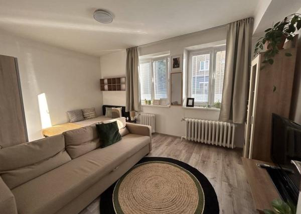 Na prenájom 1-izbový byt, 41 m², Trnavská cesta, od 1.6.2025