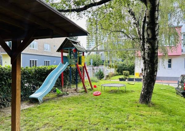 Na prenájom 1-izbový byt, 41 m², Trnavská cesta, od 1.6.2025