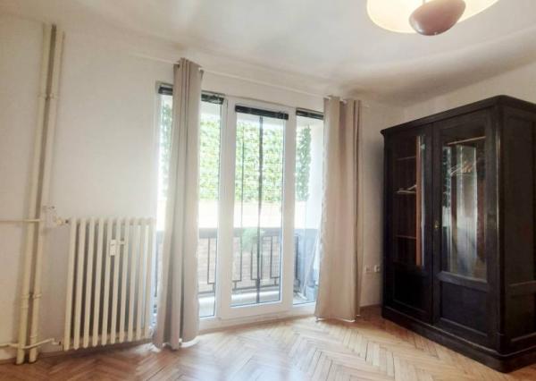 Na prenájom 1-izbový byt s balkónom, 27 m², Hollého, voľný od 15.6. 