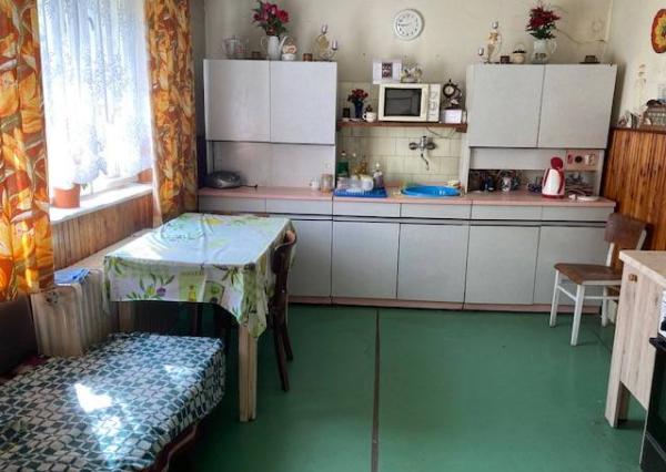 Rodinný Dom Košecké Podhradie, pozemok 1980 m2 , garáž a stodola