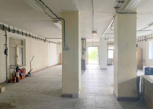 Komerčná budova - Ilava - centrum mesta