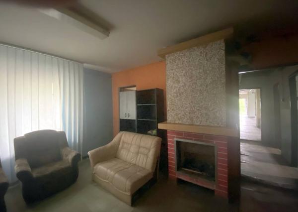 Komerčná budova - Ilava - centrum mesta