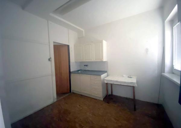 Komerčná budova - Ilava - centrum mesta