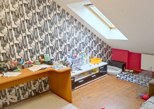 Prenájom 5-izbového rodinného domu s garážou, Moravany nad Váhom