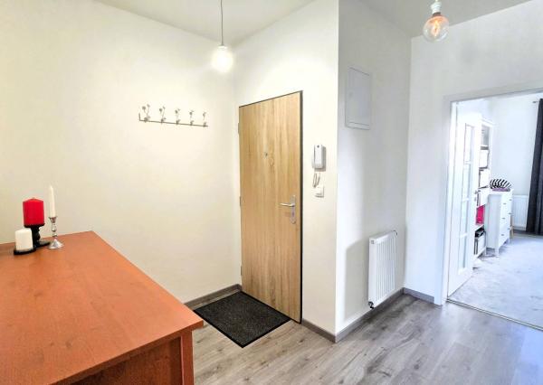 PREDANÉ Štýlový slnečný 2 izb byt v Novostavbe, terasa, balkón