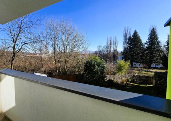 PREDANÉ Štýlový slnečný 2 izb byt v Novostavbe, terasa, balkón