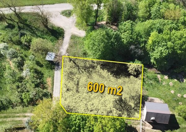 *REZERVOVANÉ* Stavebný pozemok 607 m2, Hôrka nad Váhom