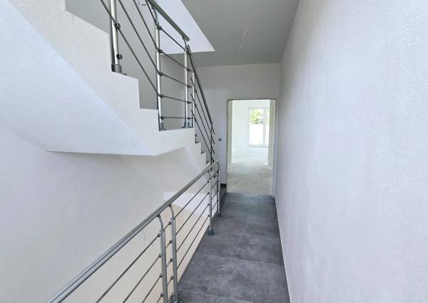 NA PREDAJ – 2-izbový byt 49 m2 v novostavbe RiverResort, Banka 