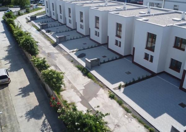 *SKOLAUDOVANÉ* 4 IZB. NOVOSTAVBA  RODINNÝ DOM, NOVÁ DEDINKA