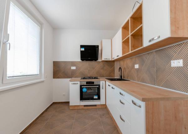 Na predaj krásny 3-izb. byt s balkónom, 84 m², Dunajská Streda,centrum