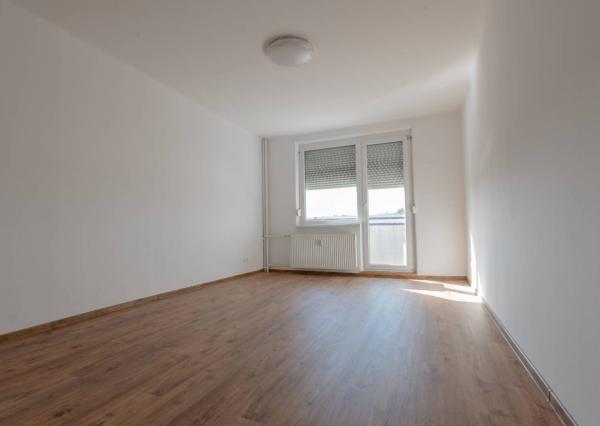 Na predaj krásny 3-izb. byt s balkónom, 84 m², Dunajská Streda,centrum