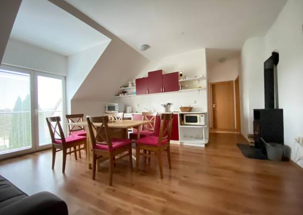 Rodinný dom v Nemšovej, pozemok 1000 m2