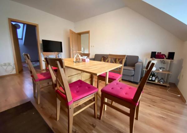 Rodinný dom v Nemšovej, pozemok 1000 m2