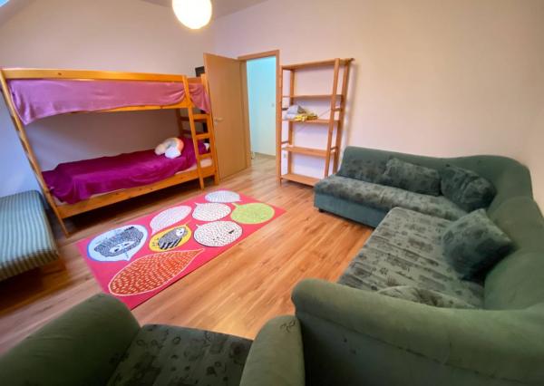 Rodinný dom v Nemšovej, pozemok 1000 m2