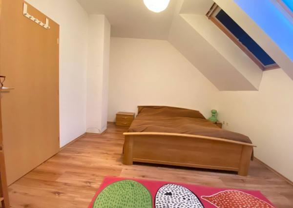 Rodinný dom v Nemšovej, pozemok 1000 m2