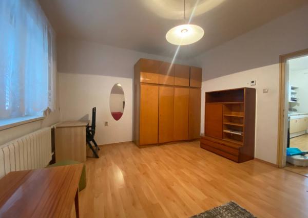 Rodinný dom v Nemšovej, pozemok 1000 m2