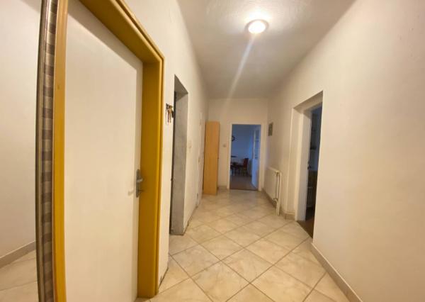 Rodinný dom v Nemšovej, pozemok 1000 m2