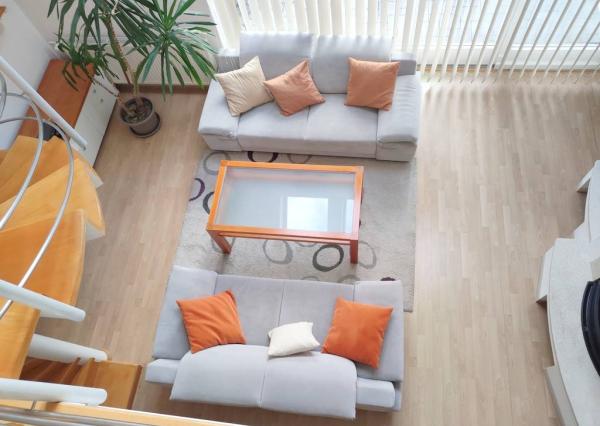 Priestranný rodinný dom so saunou, bazénom, fitness - Krakovany