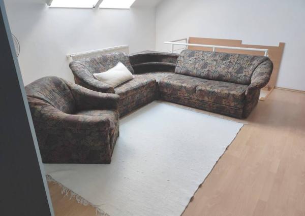 Priestranný rodinný dom so saunou, bazénom, fitness - Krakovany