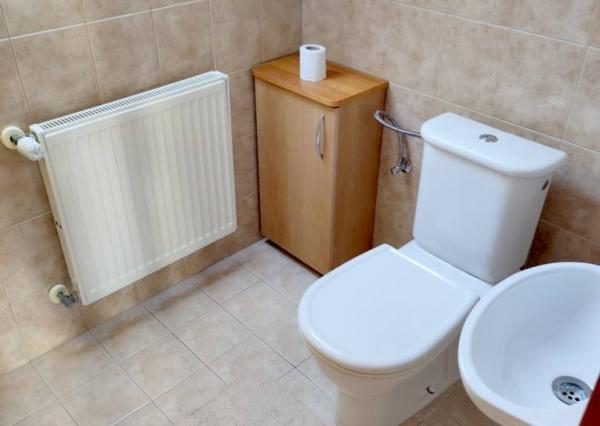 Priestranný rodinný dom so saunou, bazénom, fitness - Krakovany