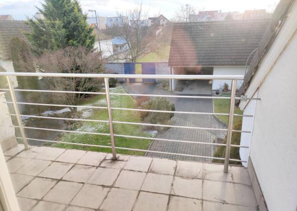 Priestranný rodinný dom so saunou, bazénom, fitness - Krakovany