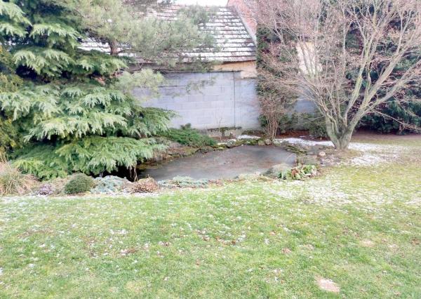 Priestranný rodinný dom so saunou, bazénom, fitness - Krakovany