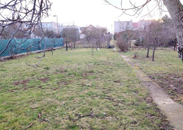 Priestranný rodinný dom so saunou, bazénom, fitness - Krakovany