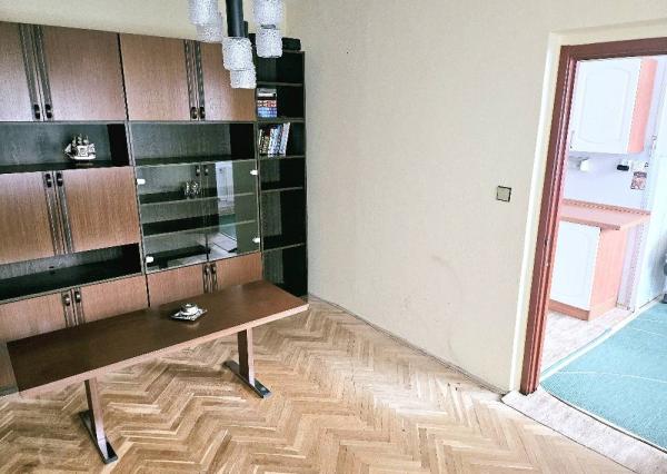 3 izbový byt Bánovce nad Bebravou / SEVER  / 64 m2 / čiastočná rekonšt