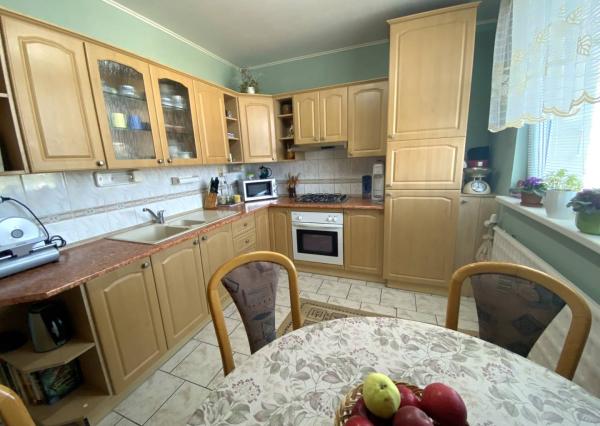 Veľký, slnečný 3 izbový byt, Nemšová, 74 m2