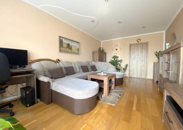 Veľký, slnečný 3 izbový byt, Nemšová, 74 m2