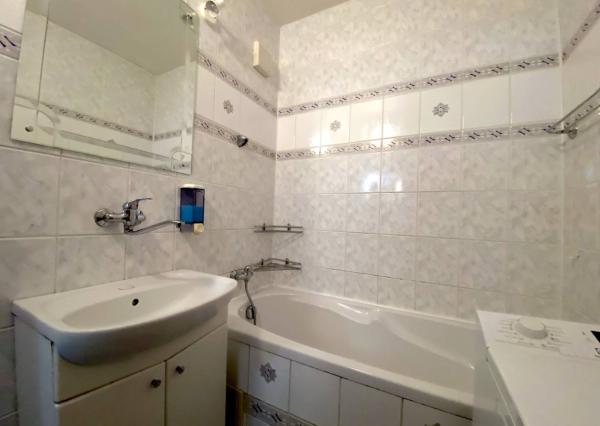 Veľký, slnečný 3 izbový byt, Nemšová, 74 m2