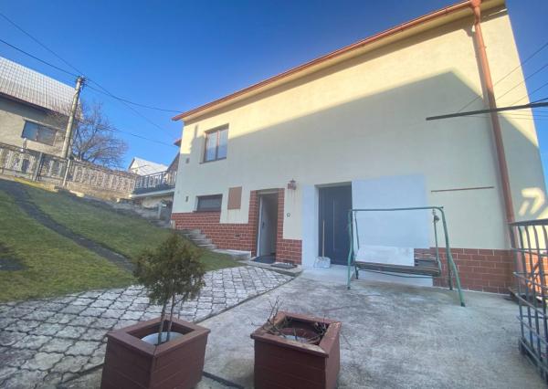 EXKLUZÍVNA PONUKA - Rodinný dom za cenu bytu - Valaská Belá