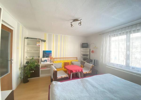 EXKLUZÍVNA PONUKA - Rodinný dom za cenu bytu - Valaská Belá