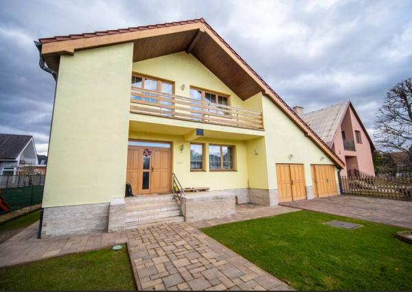 5 Izbový rodinný dom , ul. Kalinčiakova, Trenčín - Predané