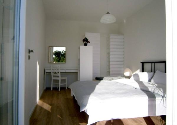 Opäť v ponuke...Prenájom 2-izbový byt, blízke centrum-Piešťany 