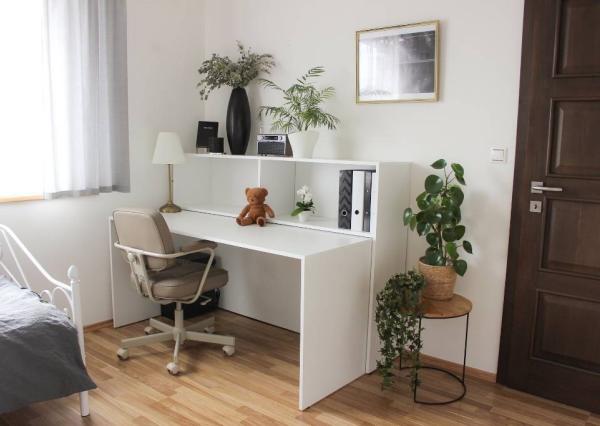 5 izbový rodinný dom, s krásnou záhradou, 9árový pozemok pri Nitre