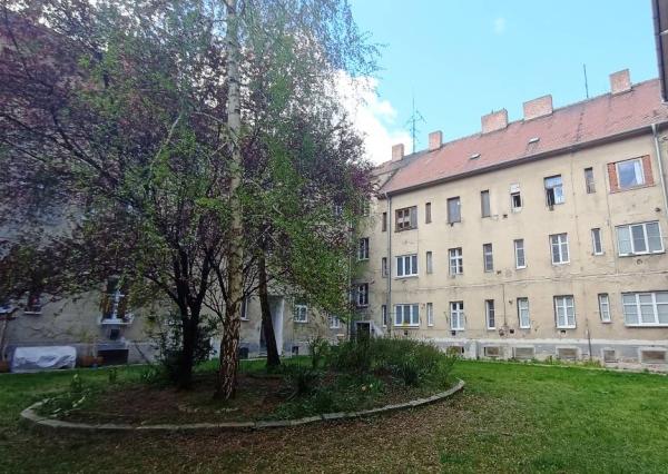 REZERVOVANÉ! Výnimočný byt / výnimočná lokalita /85m2/ Staré Mesto