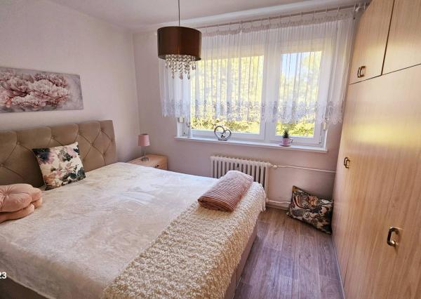 *PREDAJ* Zariadený 3-izbový byt s loggiou v srdci Piešťan !!