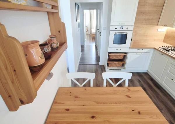 Na prenájom 3-izbový byt s lodžiou, 74 m², Pri Kríži., Dúbravka