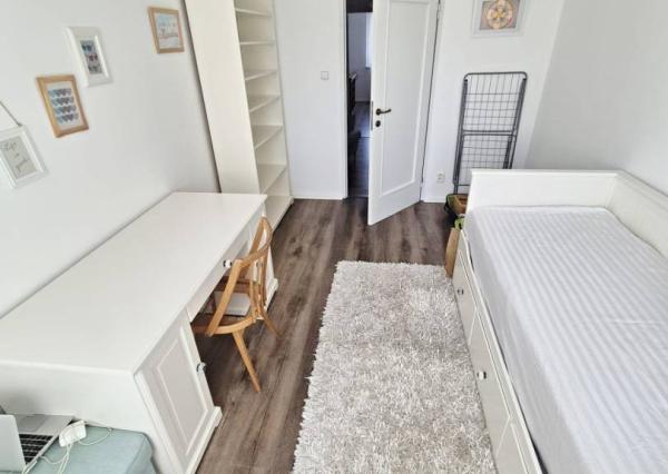 Na prenájom 3-izbový byt s lodžiou, 74 m², Pri Kríži., Dúbravka