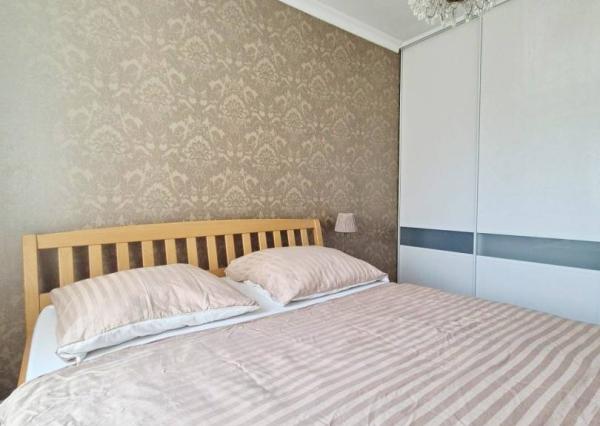 Na prenájom 3-izbový byt s lodžiou, 74 m², Pri Kríži., Dúbravka