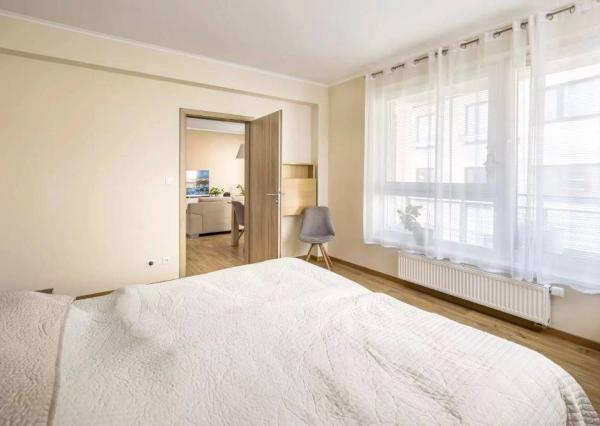 Priestranný 92m2 3-izbový byt s parkovacím miestom - Piešťany centrum