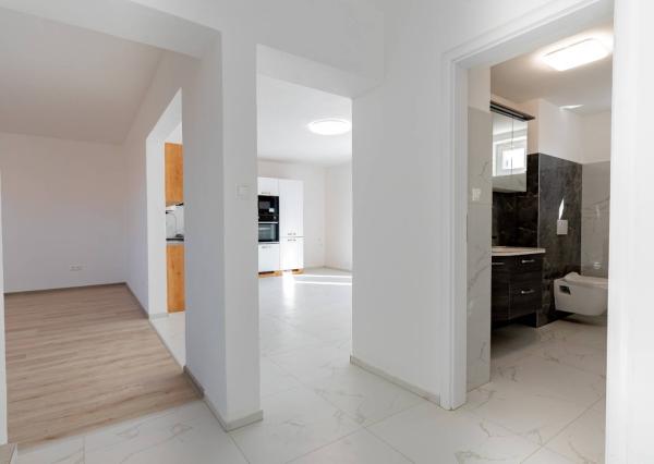 Na predaj 4-izbový rodinný dom 207 m², pozemok 331 m², Koválov, Senica